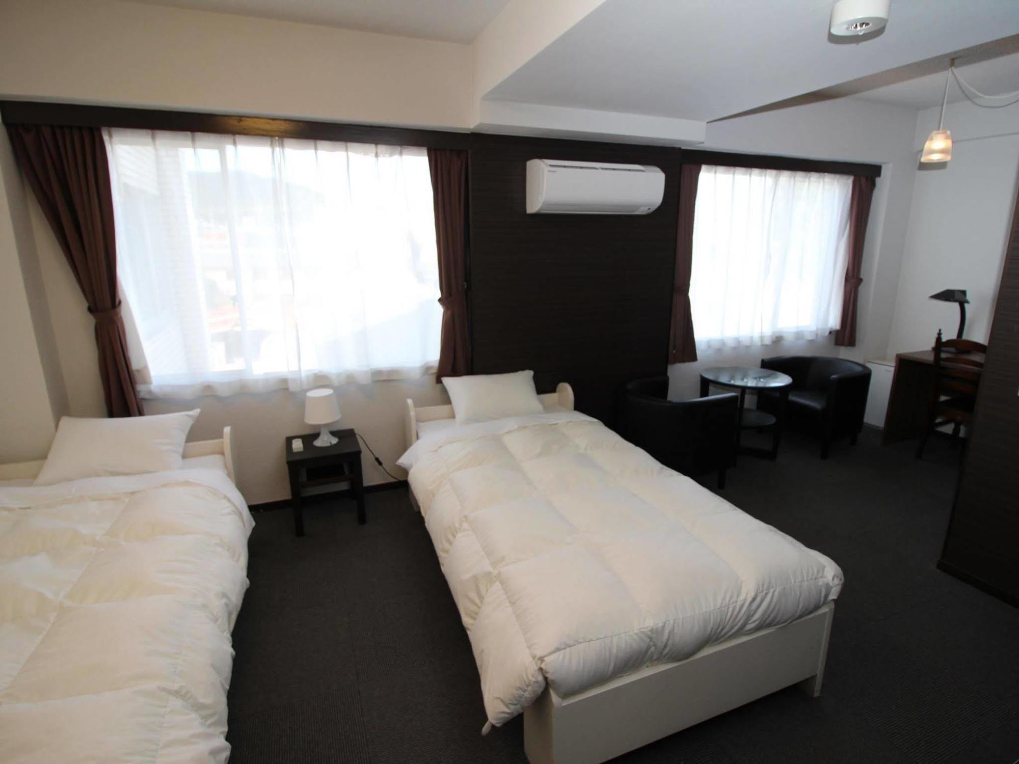 Hotel Chrysantheme Kiotó Kültér fotó