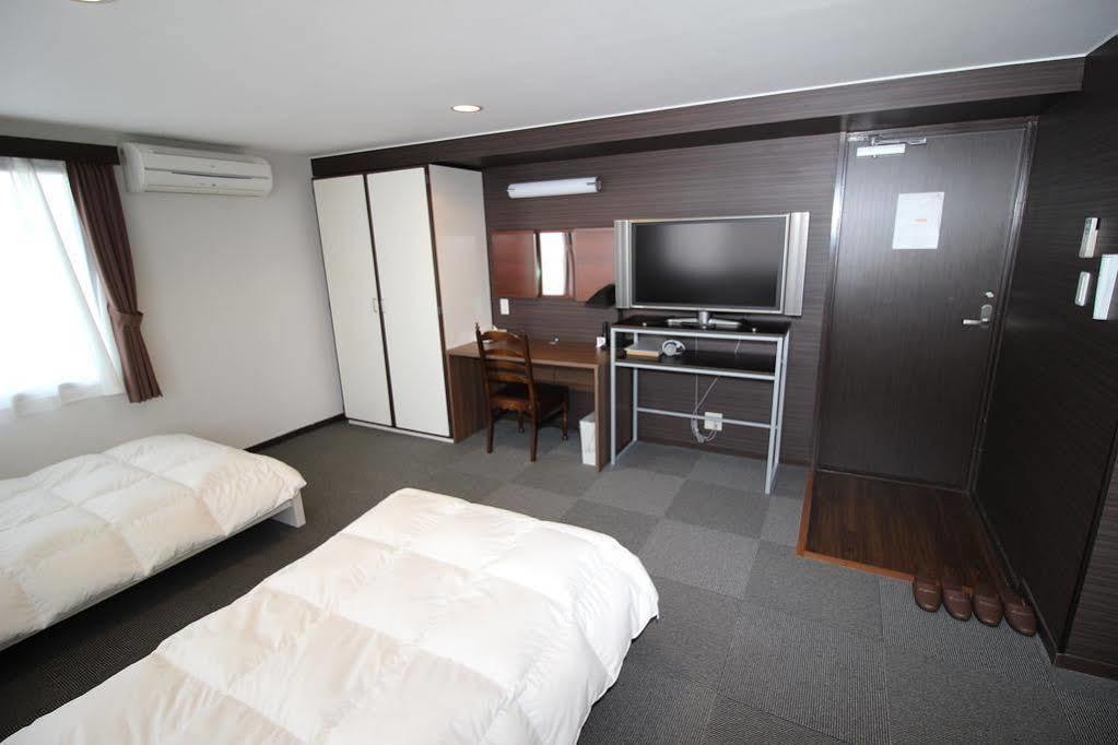 Hotel Chrysantheme Kiotó Kültér fotó